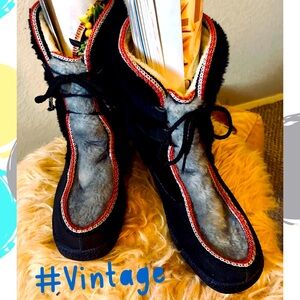 Vintage! Snowland Yodeler Mukluk Faux Fur Sherpa Boots sz 8 Made In USA EUC❄️